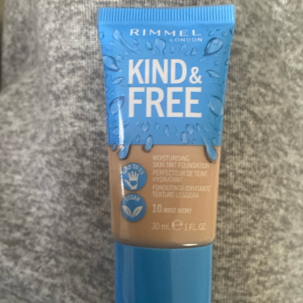 NWOT Rimmel London Kind and Free Moisturizing Skin Tint Foundation